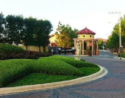 Relaxing Home At Camella Bacolod, Near Airport, Rockwell, Terminals, Famous Resto Εξωτερικό φωτογραφία